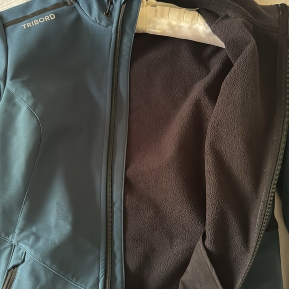 Tribod Windproof Jacket - Picture 3 of 3